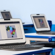 Em 2015, a escola Guararapes recebeu 30 netbooks educacionais 