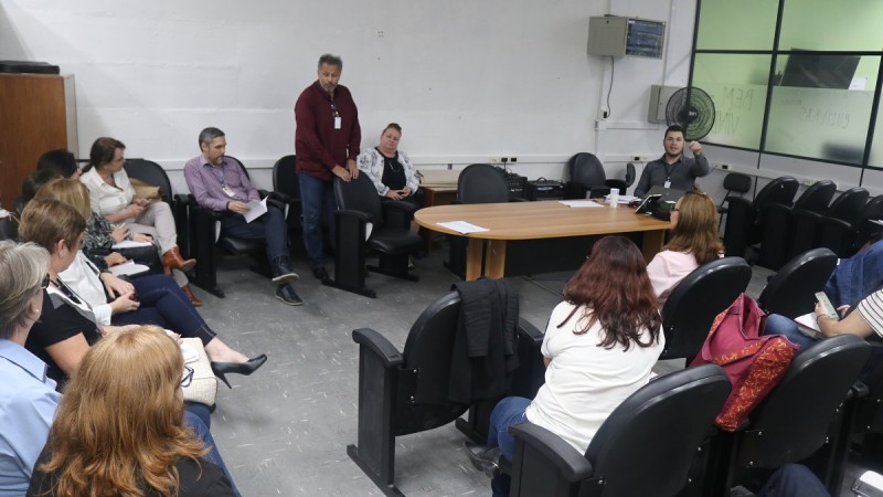 Reunião de trabalho reuniu cerca de 50 representantes do Fórum Estadual de Formação dos Profissionais da Educação Básic