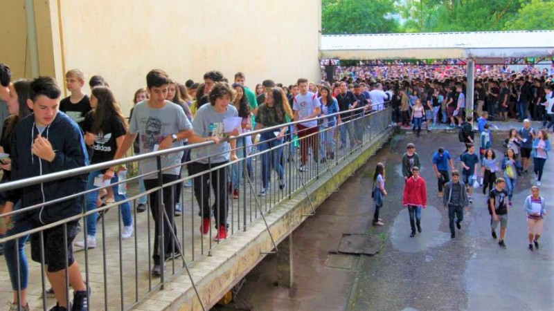 
Foto: Mais de dois mil candidatos disputam vagas na escola.