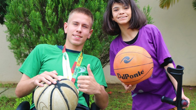 Thalles Vieira e Amanda Pereira foram selecionados para o time gaúcho de basquete das Paralimpíadas Escolares