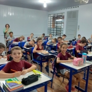 Primeiro dia de aula foi marcado por revitalização dos espaços escolares e inauguração de salas multimídia