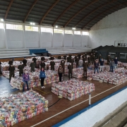 Secretaria da Educação entrega kits de alimentação em Uruguaiana, Bagé, Caxias e Livramento