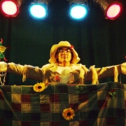 Professor aposta em peças de teatro para dar Aulas Programadas