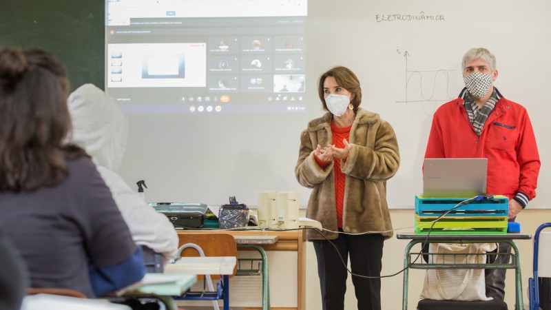 Secretária Raquel conversou com os estudantes