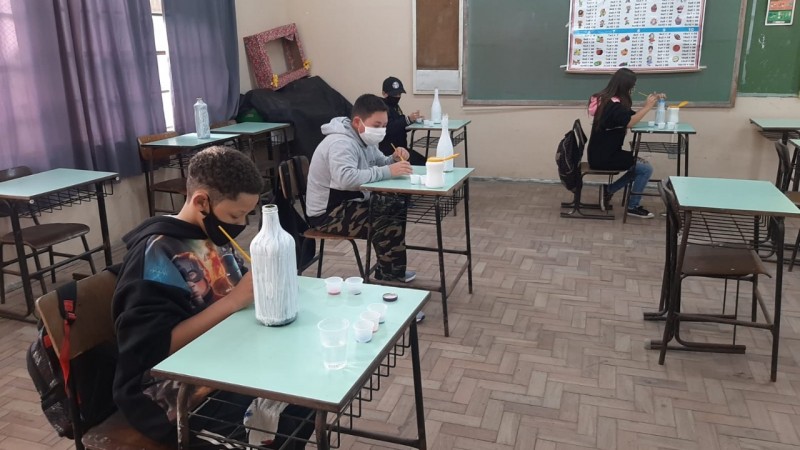 Estudantes da Franklin Olive Leite, de Pelotas, estão participando de atividades criativas