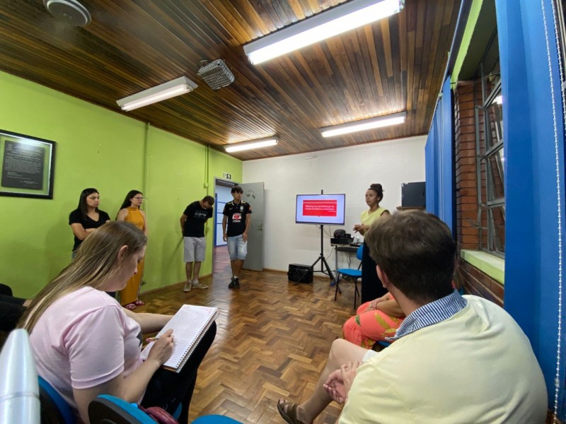 Estudantes apresentaram trabalhos realizados ao longo do ano letivo