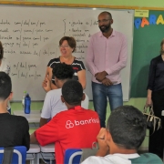 No Dia Nacional da Escola, secretária Raquel Teixeira visita Escola Jerônimo de Ornelas, da Capital