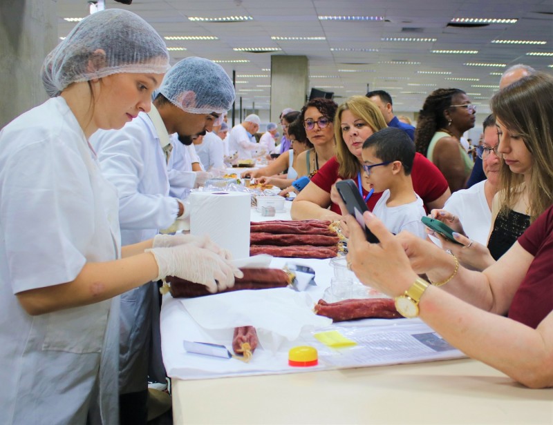 Redução de gordura na produção de salame visa ampliar o seviço para pessoas com pressão alta ou colesterol