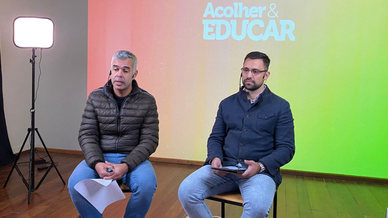 Foto da live Acolher e Educar