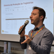 A formação foi organizada de forma a proporcionar uma visão abrangente sobre os dados da educação