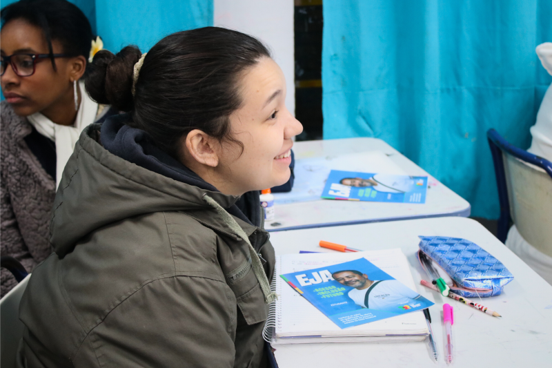 Seduc realiza visitas a escolas para fortalecer adesão à Educação de Jovens e Adultos
