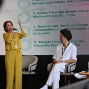 Secretária Raquel Teixeira mediou o primeiro painel do dia.