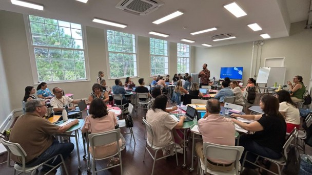 Encontro busca alinhar Plano Anual de A&ccedil;&otilde;es e Metas das escolas ao planejamento regional e aprimorar an&aacute;lise sobre o territ&oacute;rio